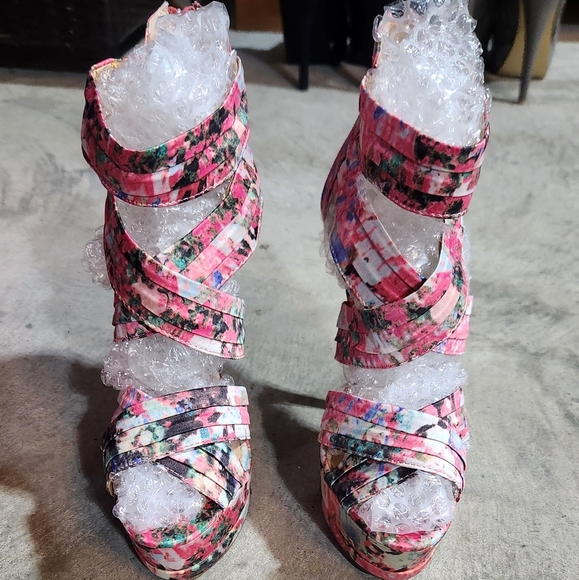 Shoedazzle Pink platform high heel stilettos 7.5 - Picture 3 of 7